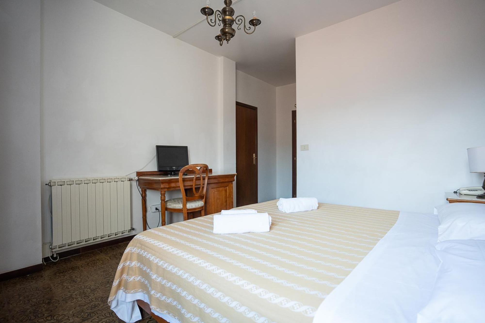 Hotel Napoleon Pontremoli Extérieur photo