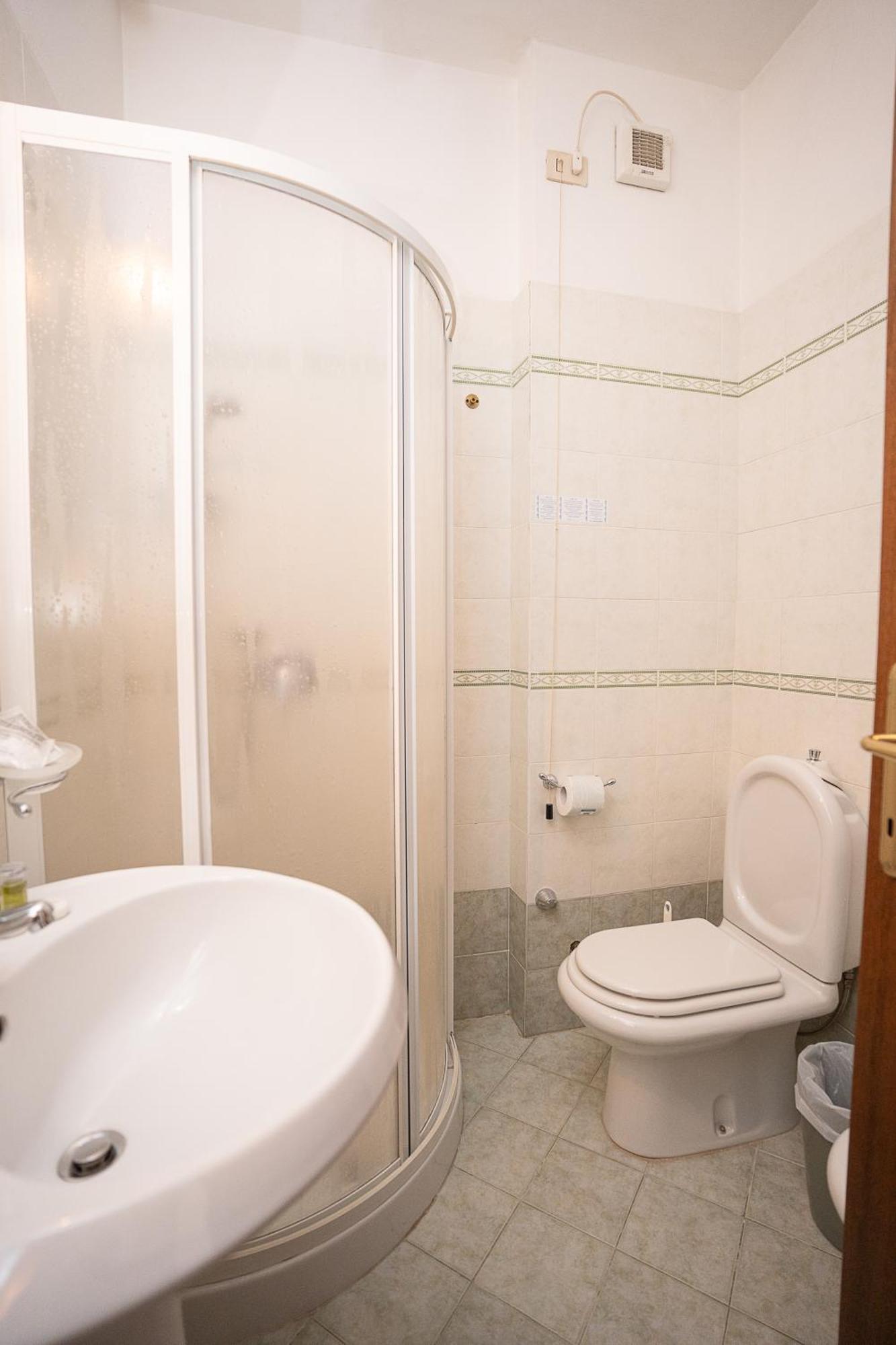 Hotel Napoleon Pontremoli Extérieur photo